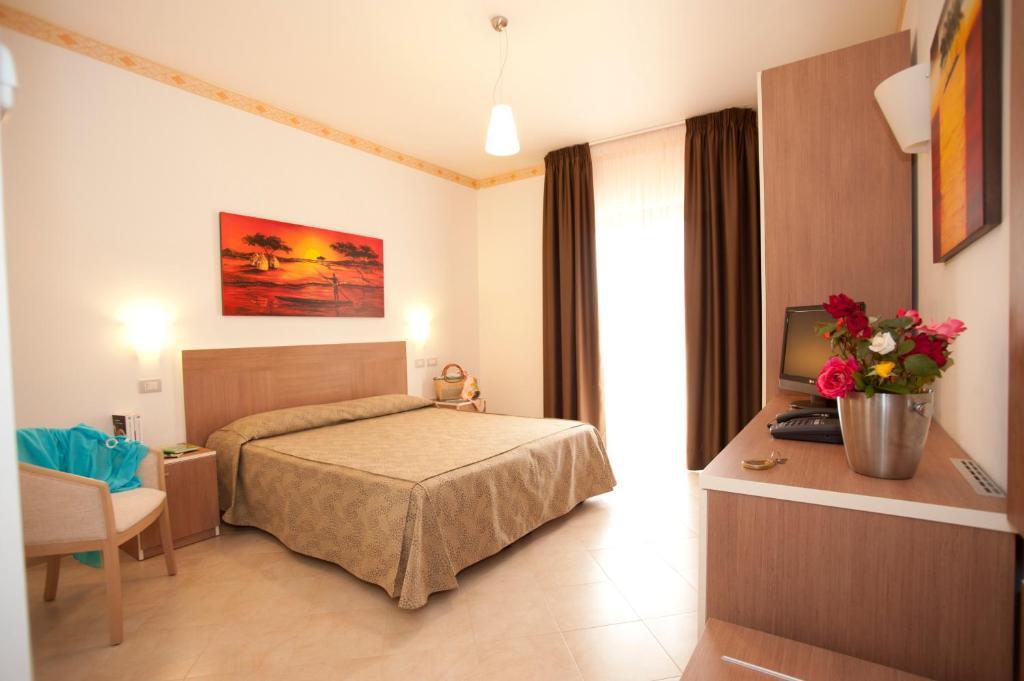 Oasiclub Hotel Весте Екстериор снимка