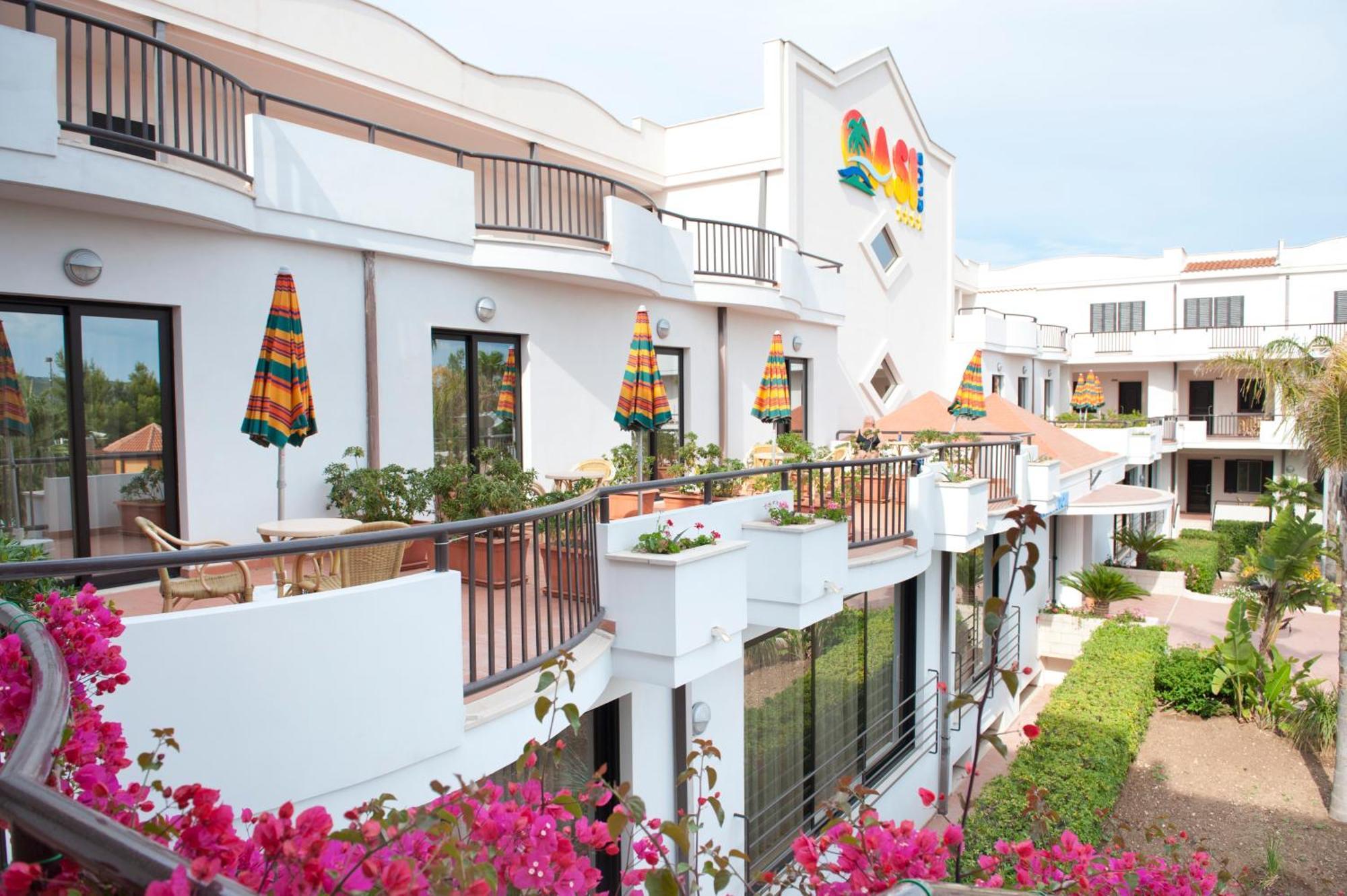 Oasiclub Hotel Весте Екстериор снимка