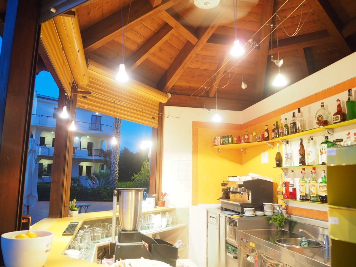 Oasiclub Hotel Весте Екстериор снимка