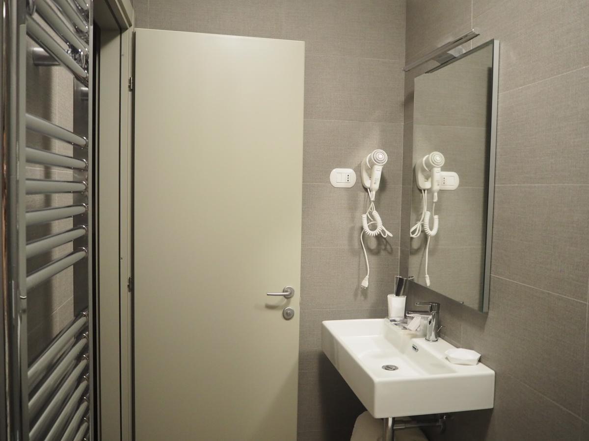 Oasiclub Hotel Весте Екстериор снимка
