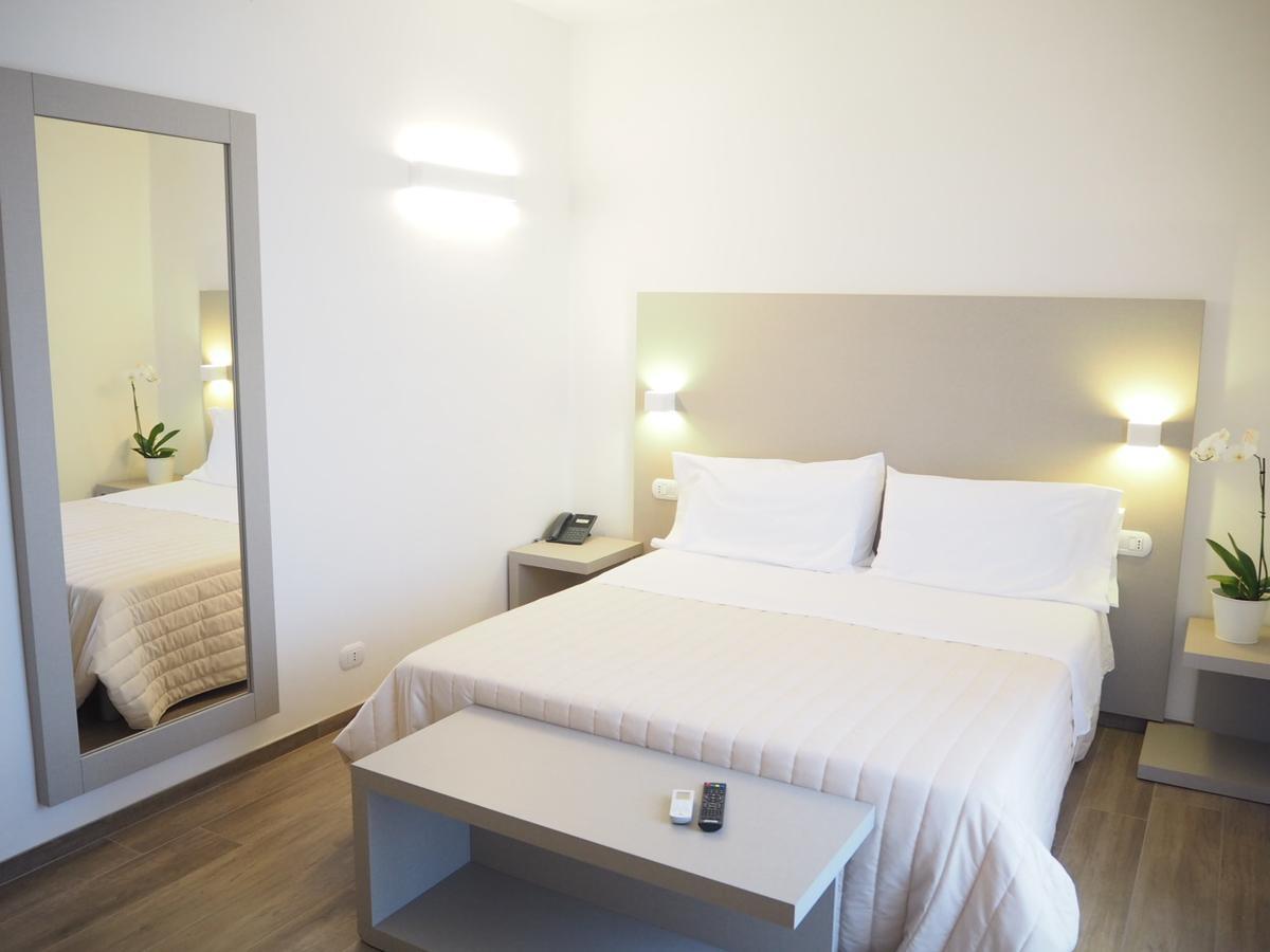 Oasiclub Hotel Весте Екстериор снимка