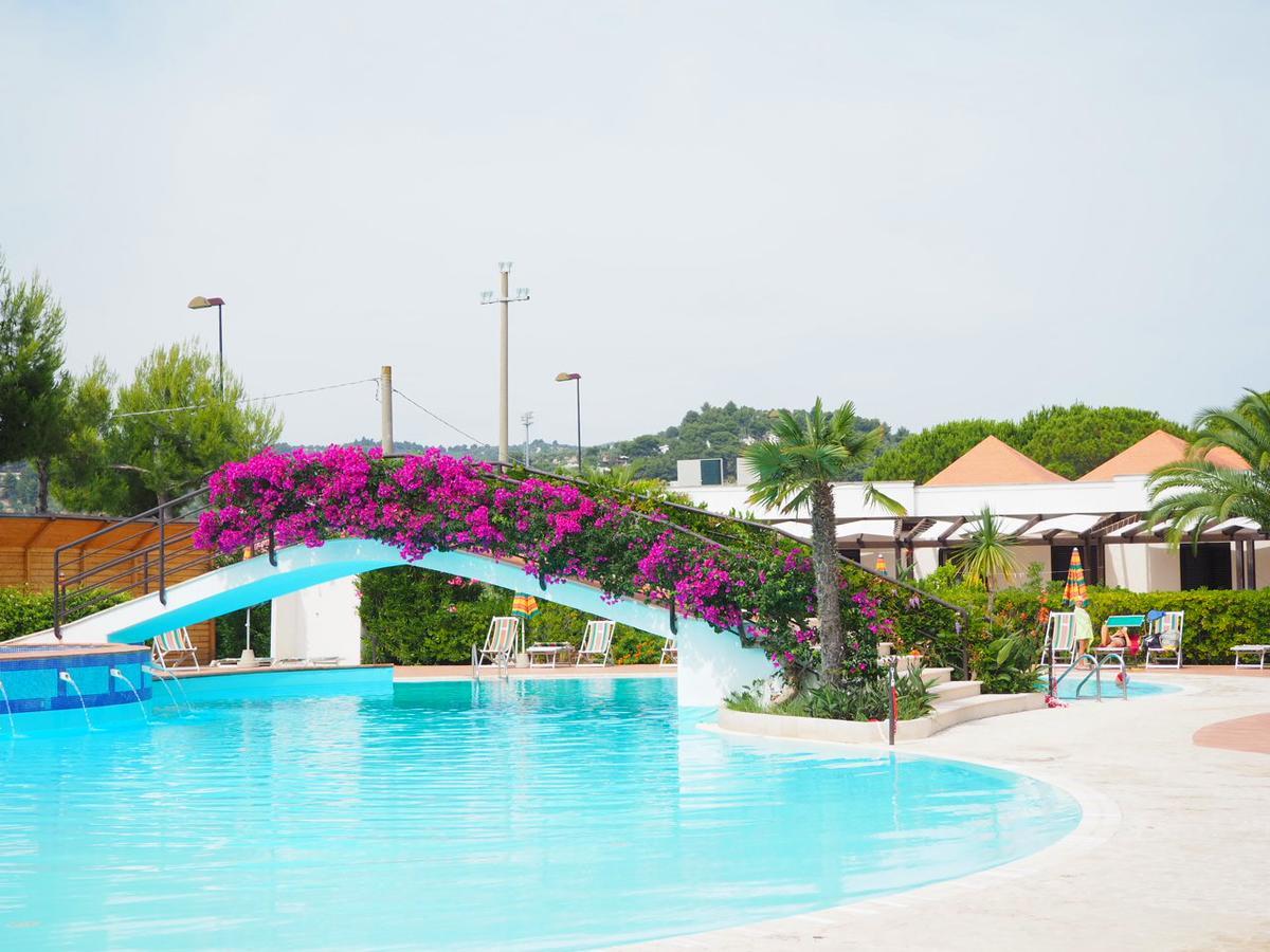 Oasiclub Hotel Весте Екстериор снимка