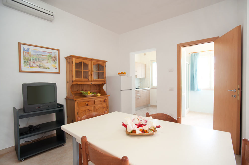 Oasiclub Hotel Весте Екстериор снимка